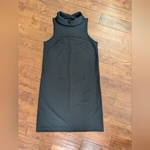EUC Banana Republic Black Sleeveless Shift Dress Collar Keyhole Back sz XS